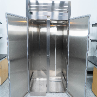 Traulsen RRI232LUT-FHS 68" Stainless Steel Solid Door Roll In Refrigerator image 2